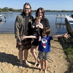 family-boating-day